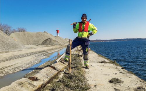 Mitarbeiter*in des PORT OF KIEL