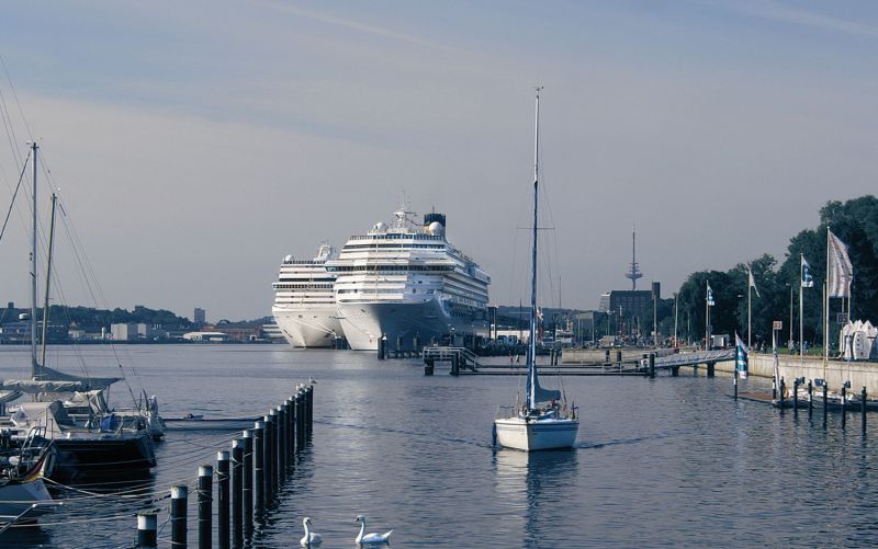 Kreuzfahrtschiffe am Ostseekai