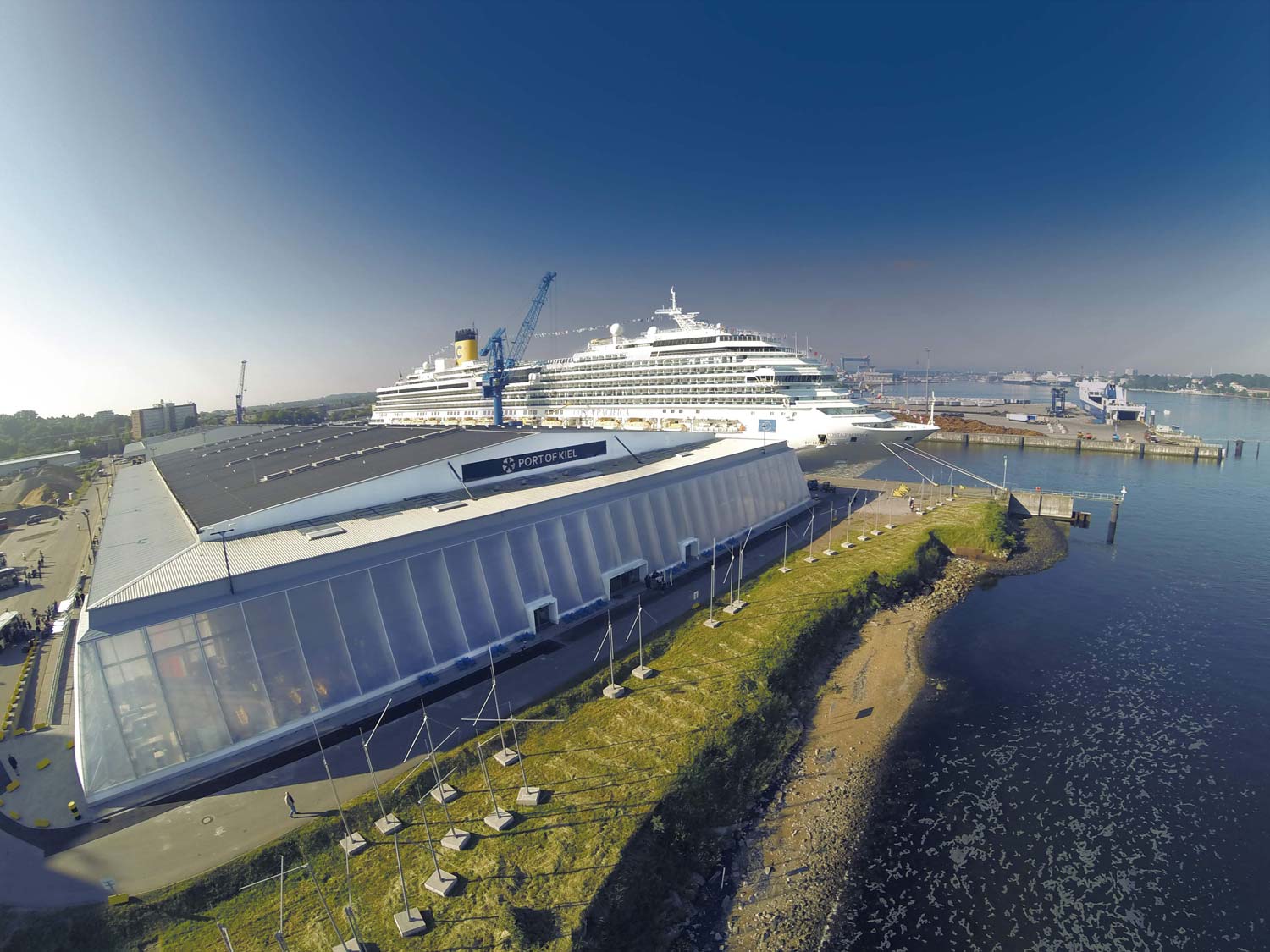 cruise ship terminal kiel